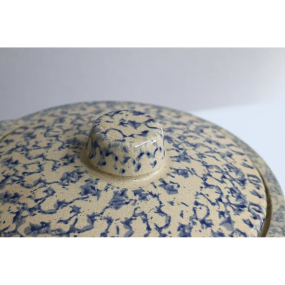 1980's Vintage Robinson Ransbottom Pottery Country Style Casserole Dish with Lid - Picture 6 of 9